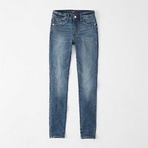 Midrise Super Skinny Jeans (Medium Wash)